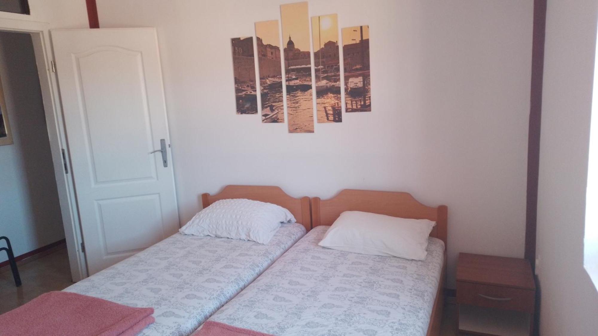 Red Apartman เทรบินเย ภายนอก รูปภาพ