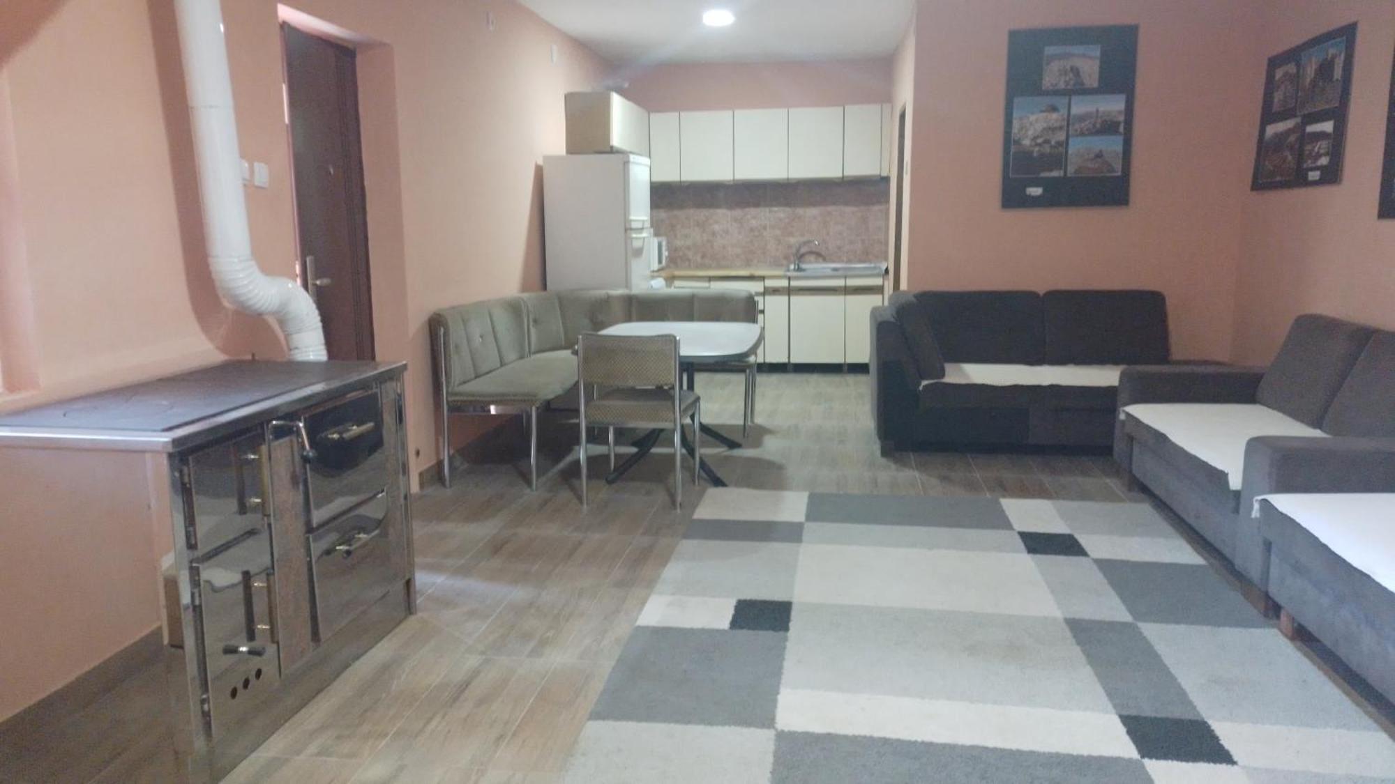 Red Apartman เทรบินเย ภายนอก รูปภาพ